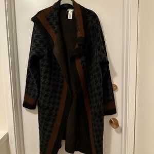 GUC Max Studio long sweater size M